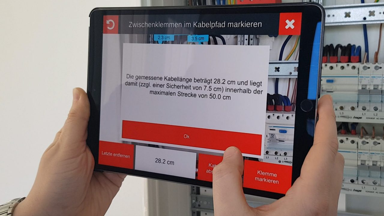 Schaltschrank Dokumentation Augmented Reality App Evaluate Screen